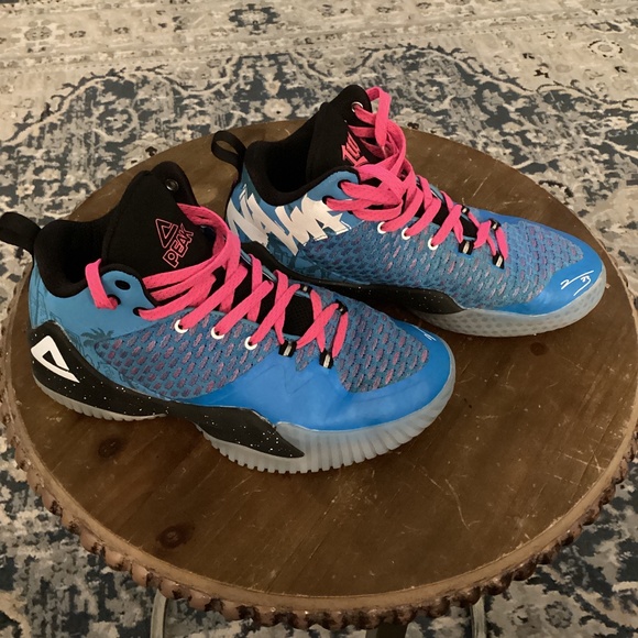 Peak Tennis Shoes, 7, Blue &   Pink - Picture 2 of 6